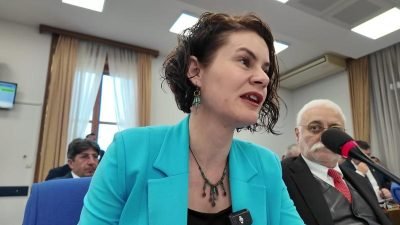 Muhalefet milletvekilleri, Plan ve Bütçe Komisyonu'nda, Milli Eğitim Bakanlığı bütçesinin