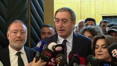 DEM Parti Eş Genel Başkanı Tuncer Bakırhan, MHP Genel Başkanı Devlet