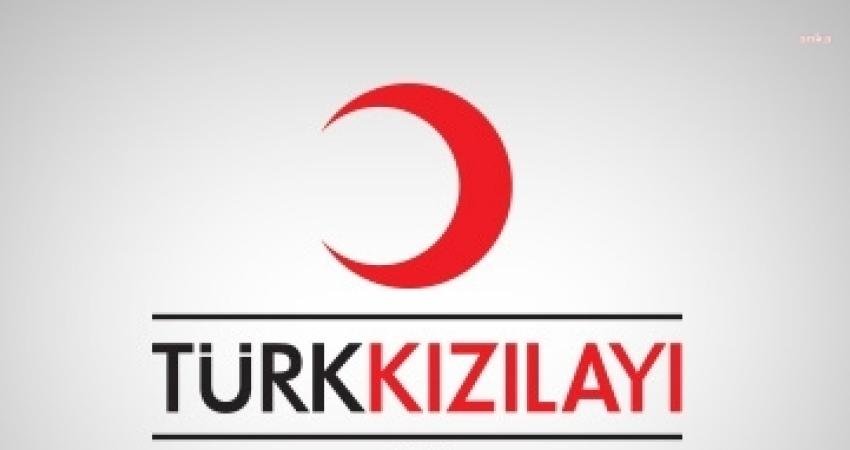 Türk Kızılay’ı, İzmir’de AIDS hastalığı nedeniyle hayatını kaybeden bir çocuğa