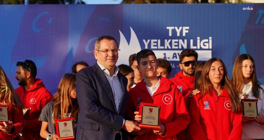 Ayvalık’ta düzenlenen Türkiye Yelken Federasyonu (TYF) Yelken Ligi Birinci Ayak