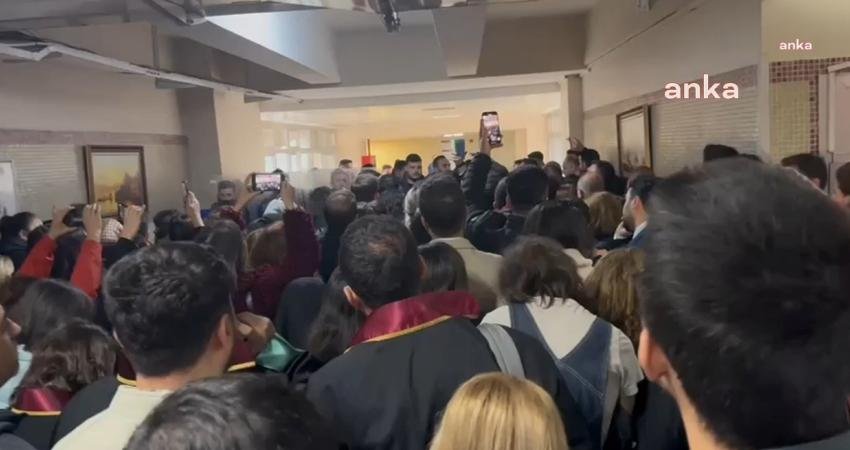 Yenidoğan Çetesi Davası duruşması 3. gününde devam ediyor… Sanıklardan Çağla Durmuş: “Fırat Sarı entübe olmayan hastayı para almak için entübe göstermemizi istiyordu” Yenidoğan Çetesi Davası'nın duruşması 3. gününde Bakırköy 22. Ağır Ceza