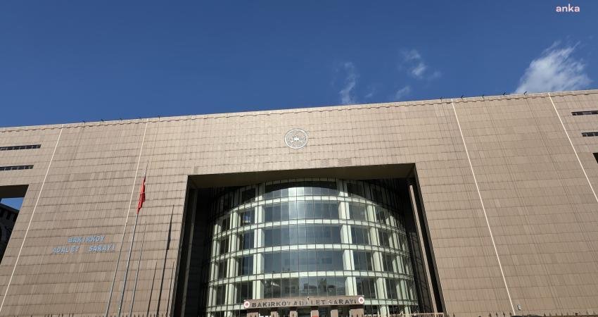 Yenidoğan Çetesi Davası…. Hemşire Ecem Koç: Doktor olmadığı için hemşireler olarak müdahale ettik Yenidoğan Çetesi Davası’nın duruşması, sanık savunmalarıyla Bakırköy 22. Ağır Ceza Mahkemesi'nde