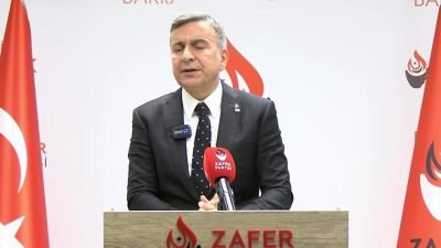 Zafer Partisi Sözcüsü Azmi Karamahmutoğlu, "Türk toplumu, Türkiye geriliyor, ayrıştırılıyor,