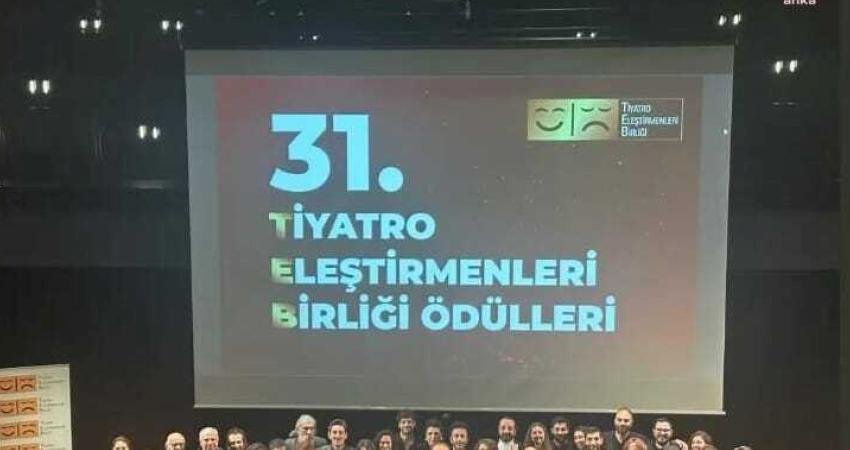 Tiyatro Eleştirmenleri Birliği (TEB), 31'inci tiyatro ödülleri törenle sahiplerini buldu.