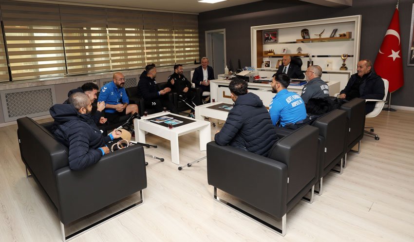 sampiyon-ampute-sporculari-yenimahallede