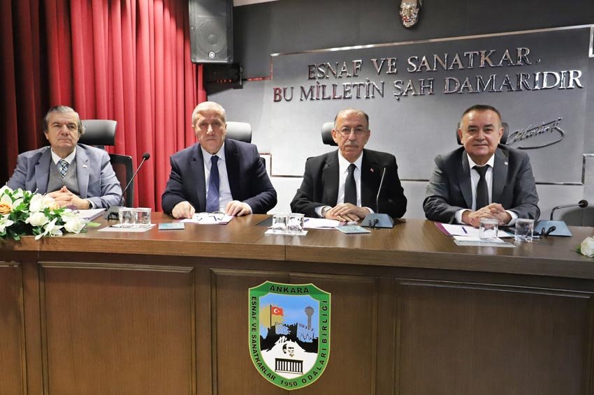 Oda Genel Sekreterleri 2024/II. Dönem Eğitim ve Değerlendirme Toplantısı'nda konuşan