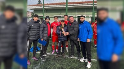 Kahramankazan Belediyespor U16 takımı, sezon boyunca gösterdiği üstün performansla büyük