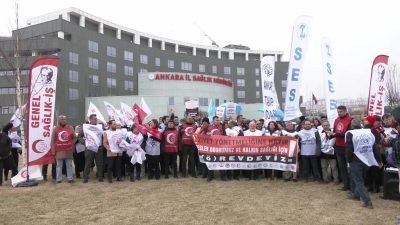 Aile hekimleri, "eziyet yönetmeliği" olarak adlandırdıkları Aile Hekimliği Sözleşme ve