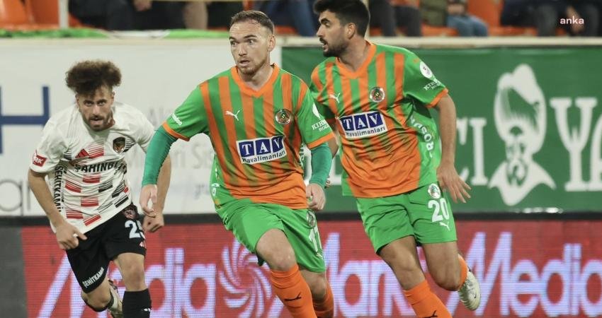 Alanyaspor, Süper Lig'in 16. haftasında konuk ettiği Gaziantep FK’yı 3-0