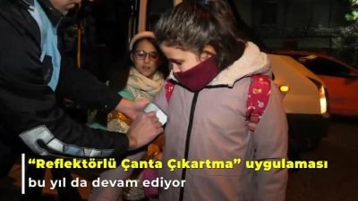 Ankara Büyükşehir Belediyesi'nin yaz saati uygulaması dolayısıyla hava aydınlanmadan okula