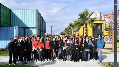 Beylikdüzü Belediyesi’nin "Çocuklar bilim ve sanatla buluşsun, bu topraklar yeni
