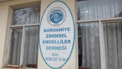Balıkesir’in Burhaniye ilçesinde, 3 Aralık Dünya Engelliler Günü'nde bir araya