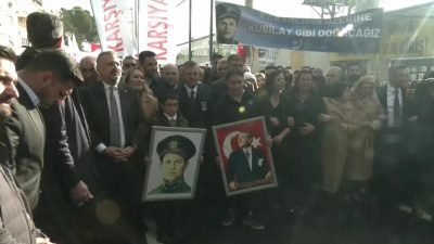 CHP Genel Başkanı Özgür Özel, Suriye'de yaşanan gelişmelere ilişkin olarak,