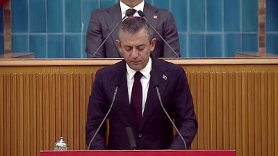 CHP Genel Başkanı Özgür Özel, en düşük emekli maaşı ve