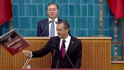 CHP Genel Başkanı Özgür Özel, partisinin grup toplantısında, MHP Genel