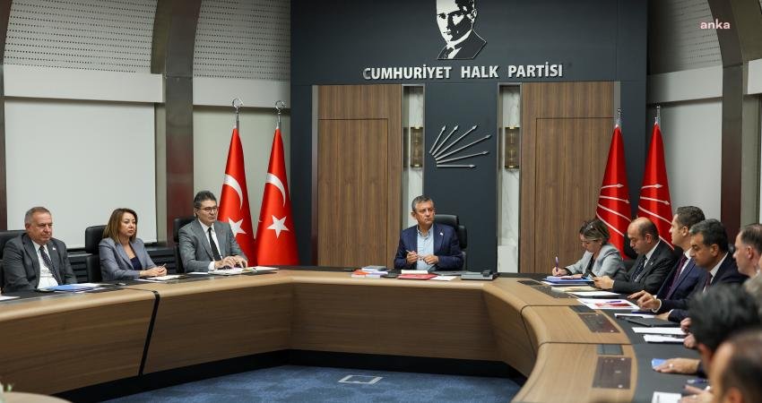 CHP Genel Başkanı Özgür Özel başkanlığında toplanan MYK toplantısının gündeminde