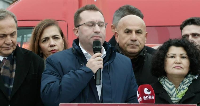 Esenyurt Belediye Başkanı Ahmet Özer’in tutuklanarak yerine kayyum atanmasına karşı