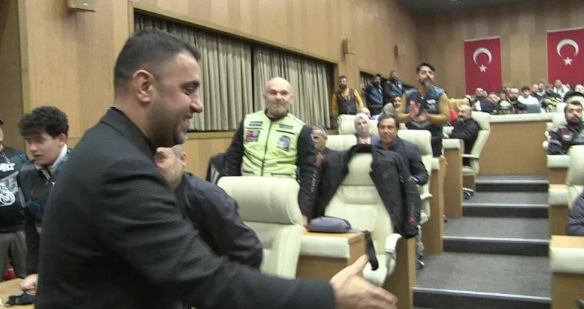 Çukurova Belediyesi’nin Gezgin Motosiklet Derneği ile birlikte düzenlediği etkinlikte Adana’daki