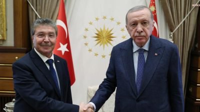 Cumhurbaşkanı Recep Tayyip Erdoğan, Cumhurbaşkanlığı'nda KKTC Başbakanı Ünal Üstel ile