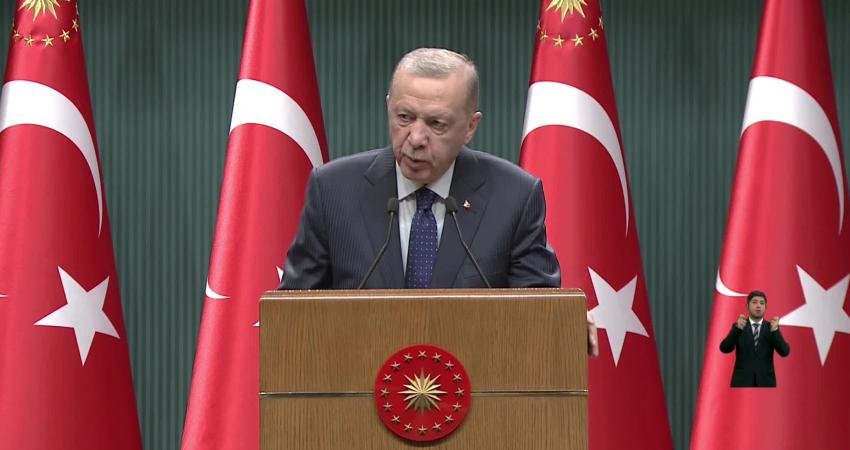 Cumhurbaşkanı Recep Tayyip Erdoğan, Kabine Toplantısı'ndan sonra yaptığı açıklamada; "13