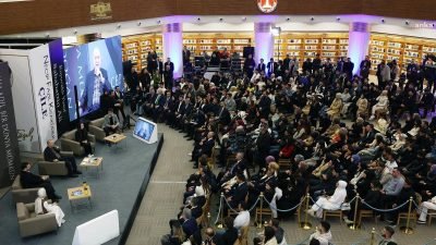 Cumhurbaşkanı Recep Tayyip Erdoğan, "Ülkemizin geleceğini emanet edeceğimiz gençlerimizi yalnızca