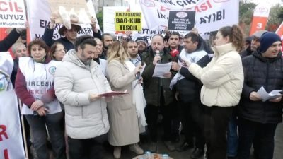 Emekliler bugün Kartal Sahil Meydanı'nda basın açıklaması yaparak sıkıntılarını, taleplerini
