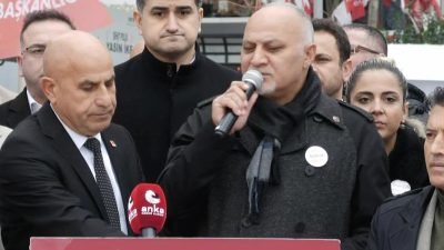 Esenyurt’taki Demokrasi Nöbeti’nde konuşan Ataşehir Belediye Başkanı Onursal Adıgüzel, seçimle