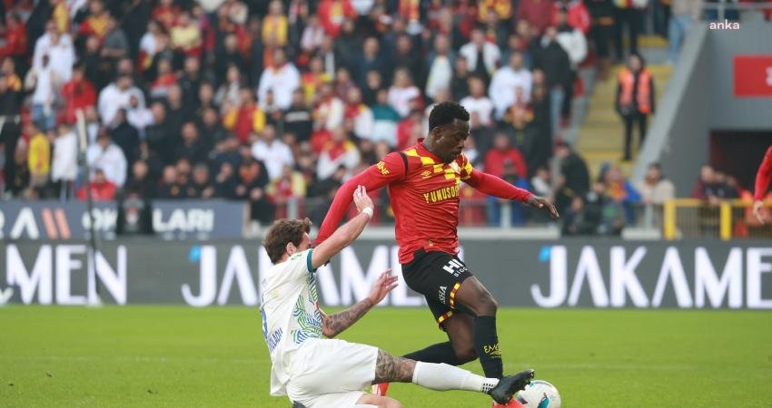 Trendyol Süper Lig'in 17.haftasında Göztepe, İzmir Gürsel Aksel Stadyumu'nda ağırladığı