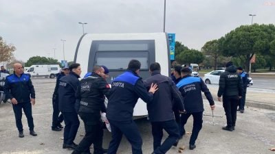İstanbul Büyükşehir Belediyesi (İBB), şehir genelinde karavanların izinsiz parklanarak kamu