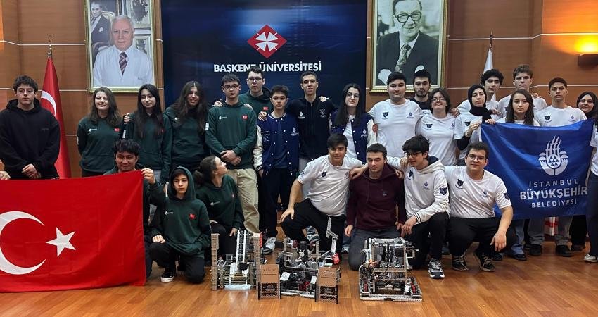 İstanbul Büyükşehir Belediyesi (İBB) Teknoloji Atölyeleri öğrencilerinden oluşan İBBTech, Ankara’da