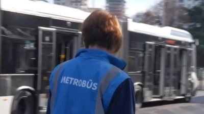 İstanbul toplu ulaşımına kadın eli değmeye devam ediyor. Kurum tarihinde