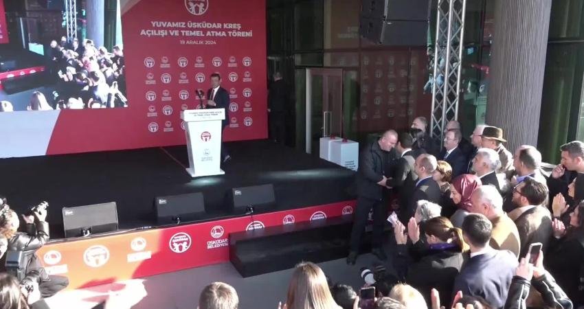 İstanbul Büyükşehir Belediye (İBB) Başkanı Ekrem İmamoğlu, Üsküdar Belediyesi tarafından