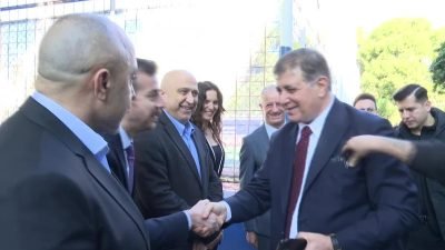 İzmir Büyükşehir Belediye Başkanı Dr. Cemil Tugay, yeni yıl etkinliği