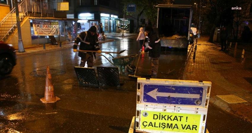 Kartal Belediyesi Fen İşleri Müdürlüğü ekipleri, kentte etkili olan sağanak