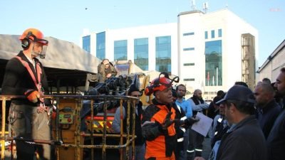 Kartal’da kış mevsiminin başlamasıyla hız kazanan budama ve ağaç bakım