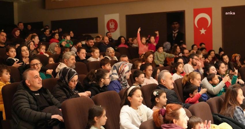Keçiören Belediyesi'nin ev sahipliğinde düzenlenen 27. Uluslararası Ankara Tiyatro Festivali,