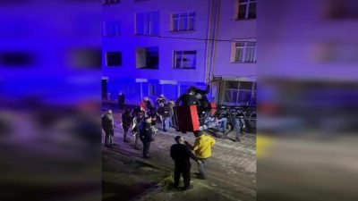 Kocaeli Valiliği, Darıca ilçesinde bir evde doğal gaz kaynaklı patlama