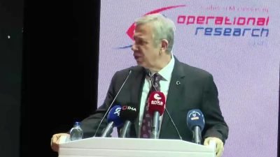 20’inci Genç Akademi Zirvesi için TED Üniversitesi Ata Sahnesi’nde gençlerle