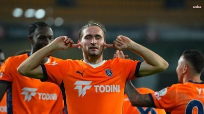 Trendyol Süper Lig'de 15. hafta maçında RAMS Başakşehir, sahasında karşılaştığı