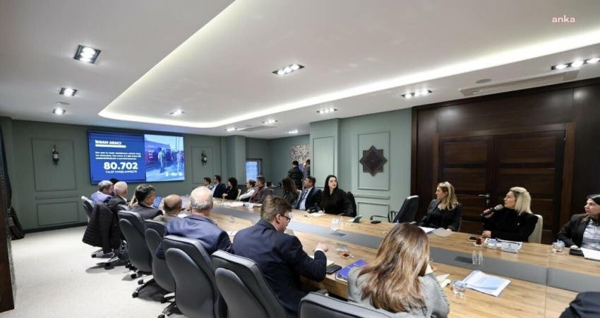 Silivri Belediye Başkanı Bora Balcıoğlu, belediye başkan yardımcıları ve birim