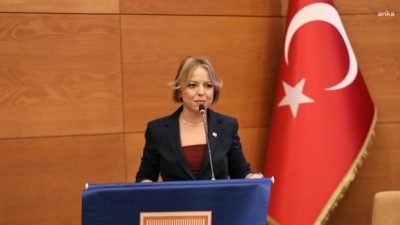 Silivri Belediyesi Meclis Salonu'nda, 'Mali Müşavirler Eğitimi' düzenlendi. Eğitime katılan