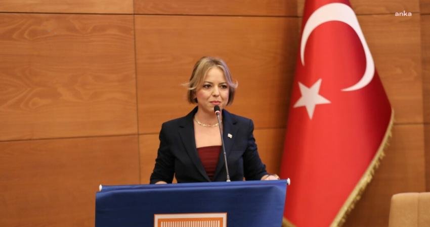 Silivri Belediyesi Meclis Salonu'nda, 'Mali Müşavirler Eğitimi' düzenlendi. Eğitime katılan