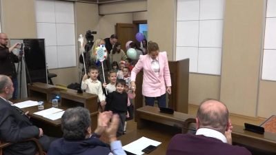 Tepebaşı Belediyesi aralık ayı meclis toplantısına sürpriz bir ziyaret gerçekleştiren