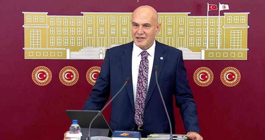 İYİ Parti Grup Başkanvekili Turhan Çömez, eski Almanya Şansölyesi Angela