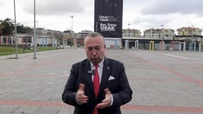 Uşak Belediye Başkanı Özkan Yalım, “Bugüne kadar ülkemizde ağırladığımız Suriyeli