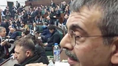 Milli Eğitim Bakanı Yusuf Tekin, ücretli öğretmenler ve usta öğreticilerin