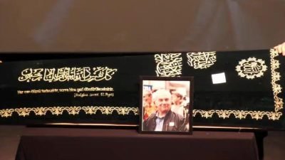 ''Yol'', ''Derman'', ''Yılanların Öcü'' gibi pek çok filmde imzası bulunan