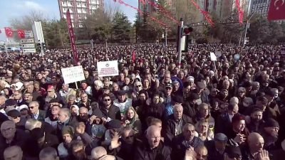 Tüketici Hakları Derneği Başkanı Ergün Kılıç, "Açlık sınırının altında yaşayan