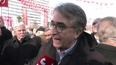 Yurttaş Birlikteliği'nin düzenlediği “Yurttaş Sesleniyor, Haklarımızı Alacağız” mitingine katılan CHP