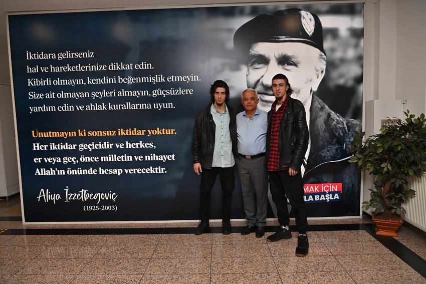 O Ses Türkiye 2025'in büyük finali yaklaşırken, 640 bin başvuru